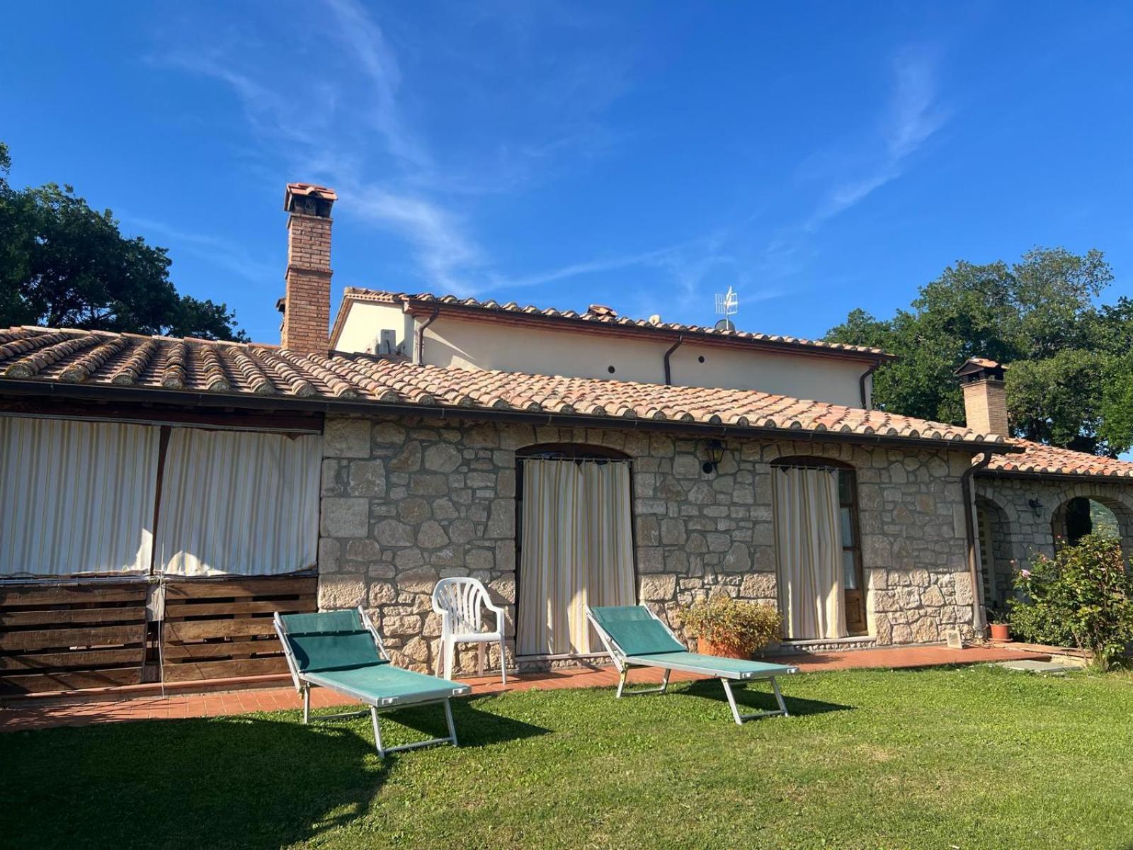 Agriturismo La Castellina Saturnia Exterior photo